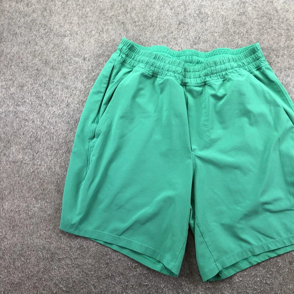 Lululemon Shorts Mens Small Green Microfiber 9 Inch Running Gym Pockets